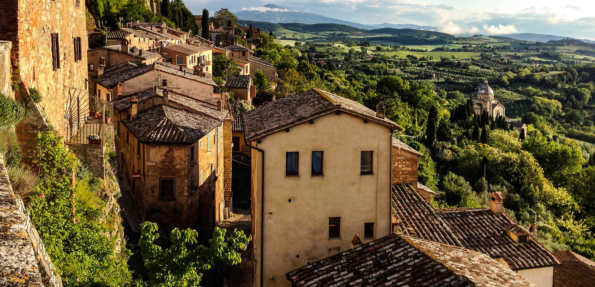 montepulciano old town